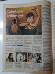 Cumhuriyet Dergi Gazetesi - 12 Mayıs 2002 - Sayı 842 - Melike Demirağ Fotoğrafı - Hoş Geldin Arkadaş - Nazım Hikmet Şiirleri - Locarno Film Festivali - Yılın En İyi Kadın Oyuncusu - Nesrin Topkapı Fotoğrafı - Kadınlığımı Örttüm Ben - O Bir Radikal - Zeki Ökten