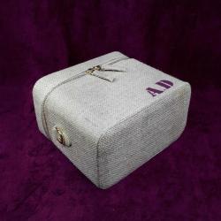 JUTSACK KUTU FORMLU ÇANTA