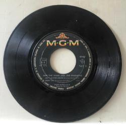 Sam The Sham & The Pharaohs - Wooly Bully / Memphis Beat / Ain't Gonna Move / Mary Lee / 45'lik EP