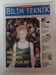 Cumhuriyet Bilim Teknik Gazetesi - 6 Eylül 2003 - Sayı 859 - Nicole Kidman Fotoğrafı - Ünlülere Tapınma Hastalık Mı - Otizmi Önceden Kestirmenin Yolu Bulundu - Hak Savunucusu Avukatlar Ve Yargı - Dişi Habeş Maymunları Ve Cinsellik