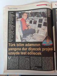 Hürriyet Bilim Teknoloji Gazetesi - 13 Temmuz 2002 - Sayı 27 - İlk Kopya Canlı Dolly 6 Yaşında - İşte Türk Milli Klon Takımı - Halı Üzerinde Tartılmak Şişman Çıkartıyor - Örümcek Ağları Havayı Temizliyor - Felçli Fareler Tedavi Edildi