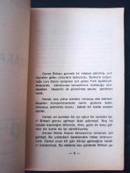Fedakar Çocuk - Hadi Besleyici -  Türkçe Kitap - Ülke Yayınevi -