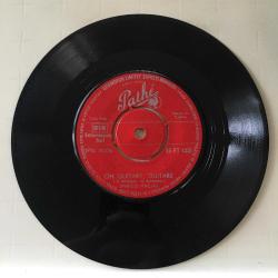 Enrico Macias - Oh Guitare, Guitare / Ma Maison, Ma Maison / 45'lik