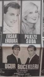 Gazino Reklamları Gaxetesi 28 Eylül 1979 Yenikapı Gar Gazinosu Bülent Ersoy,Şermin Can,Vahdet Vural,Mine Mutlu ,Nesrin Topkapaı,Harika Avcı,Mine Zefen,Erşan Erduran,Pakize Suda,Uğur Böcekleri,Hayko,Özdemir Erdoğan,Tülay Özer,Vedat Çetinjaya,Çetin Alp,Frahnaz,Aysel Cengiz,Selda Aşkım,Aynur Akarsu,Ayla Bora Orhan Balmumcu