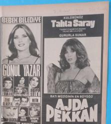 Gazino Reklamları Gazetesi Yıl:1980-Büyük Maksim Bebek Belediye Bülent Ersoy,Gönül Yazar,Ajda Pekkan,Sibel Egemen,Müjde Ar,Nesli Han,Seyyar Taner,Zeki Alasya Metin Akpınar,Şermin Can,Adnan Şenses,Genç Osman,Türkan Tanca,Berrin Özer,Ateş Böcekleri,Mine Koldaş,Enis Fisforoğku,Olcay Eren,Şükrü Birant,Nebahat Çehre,Sevinç Pekin,Asu Maralman,Jaklin,Adnan Şenses,Tülay Karaca,Banu Han,Gülistan Okan,Selçuk Ural,Nokta ile Virgül,Efruz,Serpil Nur,Erşan Erdura,Keriman Kara,Kenan Temiz,Berna Samir,Mine Mater,Serpil Örümcer,Hülya Süer,Huysuz Virjin gittiği yeri kurtarıyor haberi,Nükhet Duru Galatasaray ın 75.yıl balosunda