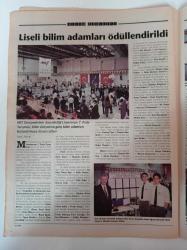 Cumhuriyet Bilim Teknik Gazetesi - 23 Mayıs 1998 - Sayı 583 - Türkiye'de Teknoloji Gündeme Girdi - Bilim İnsanı Kopyalama Nerede - Aşılı Sebze Ve Meyveler Geliyor - Çiftleşmede Seçici Taraf Dişiler