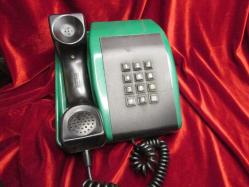 TELEFON ANTİKA 1980 LER.TELETAŞ MARKA YERLİ ÜRETİM TEMİZ KULLANMIŞ EV TELEFONUDUR.ÇALIŞIR DURUMDADIR 842