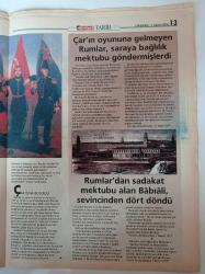 Hürriyet Tarih Gazetesi - 11 Ağustos 2004 - Batılı Gazetecileri Aylığa Bağlamıştık - Banker Baba Servet Yerine Merdiven Bıraktı - 19.  Asır Basını Ertuğrul Özkök'ü Doğruluyor - Alacaklıdan Kaçan Sadrazamın Kalbi Durdu