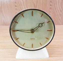 EsKiLeRDeN AEG EleKTiRiKLi MaSa SaaTi.........