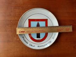 PİYADE OKUL KOMUTANLIĞI ASKERİ PORSELEN TABAK - PLAKET  - ROZET - MADALYON NADİR ÇIKAR B9116
