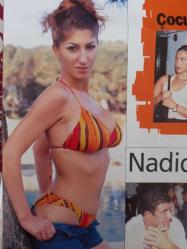 Pasha Nagazin Dergi 3 Ekim 1999 özge Şenicak,İlker Mengi,Ebru Şallı,Hasan Erdem,Ayşe san,Nadide Sultan,Oxana,Selin Boronkay,Hayko,Nilüfer Kurt,Mehmet Teoman,Nükhet Duru,Sibel Ceylan,Tülin şahin