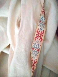 İPEK BÜRÜMCÜK EL DOKUMASI YAKALARI VE KOL UÇLARI MOTİFLİ KİMANO CEPLİ