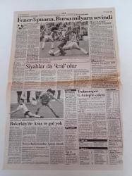 Cumhuriyet Gazetesi - 9 Eylül 1991 - Turizm Bakanı Bülent Akarcalı- Bakırköyspor'da Aras Ve Gol Yok - Trabzonspor Gaziantep'te Çöktü - Fenerbahçe 3 Puana Bursaspor Milyara Sevindi - Altılı Ganyan 13 Milyon Verdi