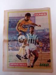 Güneş Spor Şampiyonluk Gazetesi 3 - 1989 - Aykut Kocaman Fotoğrafı - Rıdvan Dilmen Ben Rakibi Penaltıya Zorlarım- - Fifa Kokartlı Hakemimiz Özcan Oal Anlatıyor Süratiyle Korkutan Adam - Şampiyonluğu Yaratanlar