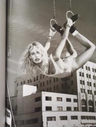 Max Dergisi- Ocak-Şubat 2001- Ricky Martin- Sibel Gökçe- Radiohead- Helmut Newton- Arnold Schwarzenegger- Rüzgarlı Bayır- Takvimler- Var Ama Yok- Fitness Zamanı