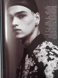 GQ Dergisi- Nisan 2015- Kevin Spacey- Francis Underwood- Mike Tyson- Riccardo Tisci- Shlomit Malka- Famous Talks- Kariyer Planı- Dünyayı Değiştiren Ay- Diktatörün Filmi