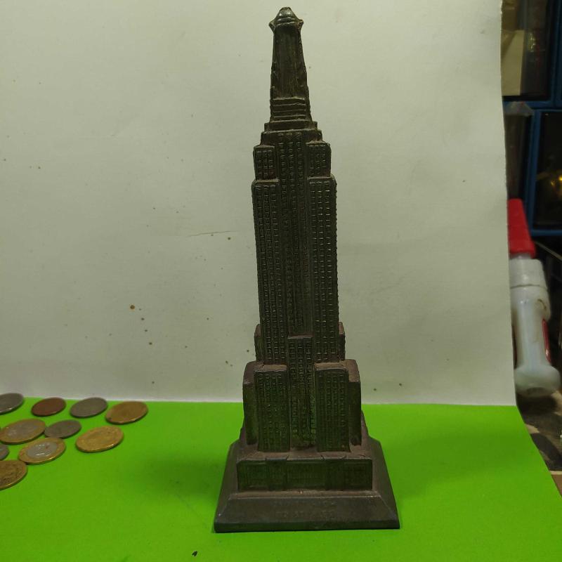 P70--EMPIRE STATES BİNASI METAL MAKETİ