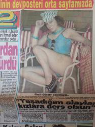 Tan 2 Gazetesi - 1 Kasım 1987 - Kenan Kalav - Arthur Baker - Selen Büke - Nilüfer Öz Poster - Verda Araz - Arabistan Sarayı'nı giydiriyor - Davetlere renk geldi -