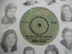 32 - DURSUN SALKIM - Bir aşk için ölünür mü? - Sensiz kalan gönlümde