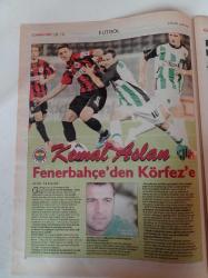 Cumhuriyet Spor Gazetesi - 9 Eylül 2008 - Semih Şentürk Fotoğrafı - Atlar Havuzda - Suni Çimde Suni Futbol - Kemal Aslan Fenerbahçe'den Körfez'e- Tekvandonun Pekin Kraliçesi Azize Tanrıkulu