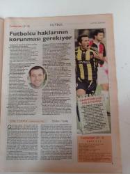 Cumhuriyet Spor Gazetesi - 9 Eylül 2008 - Semih Şentürk Fotoğrafı - Atlar Havuzda - Suni Çimde Suni Futbol - Kemal Aslan Fenerbahçe'den Körfez'e- Tekvandonun Pekin Kraliçesi Azize Tanrıkulu