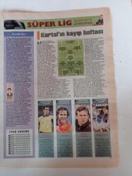 Cumhuriyet Spor Gazetesi - 9 Aralık 2008 -  George Best'in Yolunda -Engelleri El Ele Verip Aşıyoruz - Altın Çocuk Cristiano Ronaldo - Beşiktaş'ta Değişim Rüzgarı - Türk Telekomun Demir Çekiç'i