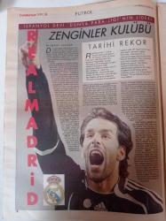 Cumhuriyet Spor Gazetesi - 26 Aralık 2006 - Şenol Güneş Fotoğrafı - Zidane Kafasını Kullandı - Zenginler Kulübü Real Madrid - Top Şimdi Antalya'da - Okçular Duvar Delecek - Filenin İkizleri