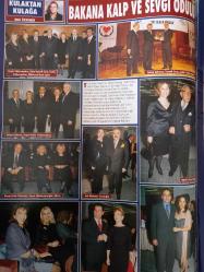 Alem Magazin Dergi 1 mart 2000 Catherine zeta Jonus ,İzzet Habib,Ela Barlas,Zeki zorlu,Murat Çuhadaroğlu,Burak Duruman,Murat Vargı,Osman Berkman Alihan Aloğlu,Serra merzeci,Leyla Alaton,Seren Serengil,Nilgün Keçili,Emir Yargıcı Akşit Ersoy
