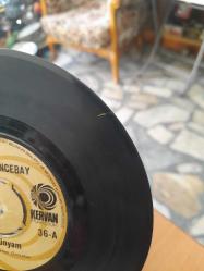 Orhan Gencebay Benim Dünyam - Sevmiyorum Deme 45 lik Plak kılcal çizik
