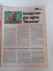Cumhuriyet Tarım Hayvancılık Gazetesi - 14 Haziran 2005 - Sayı 10 - Meyve Ağaçları Seraya Girdi - Sahtecilik Namuslu Arıcıları Zor Durumda Bıraktı - Bal Gibi Zehir Yemişiz- Organik Bal İçin Petek Fabrikası Kuruldu - Yaş Çay Toplama Sezonu Başladı - Kayısı