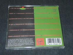 REDHEAD KINGPIN AND THE F.B.I.-A SHADE OF RED. DÖNEM BASKISI MÜZİK CD Sİ--(AÇIKLAMAYI OKUYUNUZ)