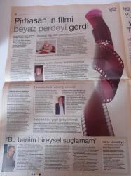 Cumhuriyet Haftasonu Gazetesi - 11 Ekim 2008 - Sayı 124 - Hareket Eden Fotoğraflara Bakmak Gibi - Murat Han - Hande Dane Fotoğrafı - Sevimli Bir Psikopat Olsam - Sinema Dünyasında İpler Gerildi - Barış Pirhasan