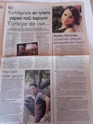 Cumhuriyet Haftasonu Gazetesi - 11 Ekim 2008 - Sayı 124 - Hareket Eden Fotoğraflara Bakmak Gibi - Murat Han - Hande Dane Fotoğrafı - Sevimli Bir Psikopat Olsam - Sinema Dünyasında İpler Gerildi - Barış Pirhasan