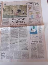 Cumhuriyet Haftasonu Gazetesi - 7 Kasım 2009 - Sayı 180 -Tolgahan Sayışman Fotoğrafı - Çayan Demirel Duvarlar Hala Kan Kusuyor - Bergamalı Galenos Allianoi'ye Çağırıyor - Selanik Festivali 50 Yaşında