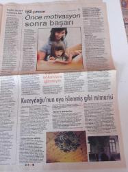 Cumhuriyet Haftasonu Gazetesi - 7 Kasım 2009 - Sayı 180 -Tolgahan Sayışman Fotoğrafı - Çayan Demirel Duvarlar Hala Kan Kusuyor - Bergamalı Galenos Allianoi'ye Çağırıyor - Selanik Festivali 50 Yaşında