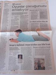 Cumhuriyet Haftasonu Gazetesi -Ekim 2009 - Gizem Soysaldı Fotoğrafı - Portakal'dan Yeni Dalga'ya Selam - Nilüfer Açıkalın Zaman Benden İntikam Alıyor - Serseri Aşıklar