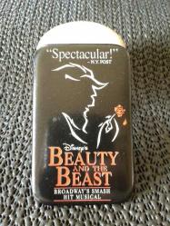 BEAUTY AND THE BEAST DİKDÖRTGEN FORMATINDA NADİR ROZET.