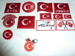 TÜRK BAYRAĞI ROZETİ ve KUMAŞ TÜRK BAYRAĞI ARMASI 15 ADET HEPSİ SIFIR