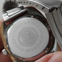 İSVİÇRE ANTİK ORALLİ MARKA KURMALI BAKIMLI MUHTEŞEM ORİJİNAL SÜPER TAKVİMLİ KOL SAATİ H1A2R1 NADİR