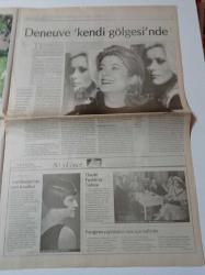 Cumhuriyet Pazar Gazetesi - 15 Ağustos 2004 - Sayı 960 - Arzu Yanardağ - Babam Can Yücel - Tarih Vakfı - Barışa Rock Ya Da Rock'n Coke