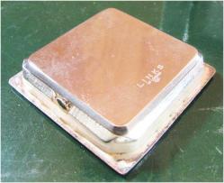 ViNTaGe İNGİLİZ 2000 MiLeNYuM MASA SAATİ...