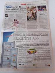 Cumhuriyet Pazar Gazetesi - 9 Ekim 2011 - Sayı 1333 - Şafak Pavey Fotoğrafı - PETA İçin Son Çare Porno - Filmleri Değil Kültür Politikalarını Tartışın - Dilek Koç Türküler İki Dilde