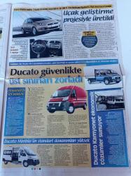 Cumhuriyet Pazar Gazetesi - 20 Kasım 2011 - Sayı 1339 - Umutsuz Ev Kadınları'nın Cesur Ve Şeffaf Yüzü Özge Özder Fotoğrafı - Bir Bina Bir Tabela İşte Size Üniversite - TOFAŞ - Türk Mühendisi Yarattı - Fiat Panda Ekonomik Mini Şehir Otomobili