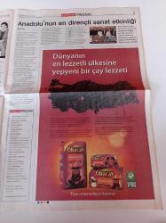 Cumhuriyet Pazar Gazetesi - 10 Ekim 2010 - Sayı 1281 - Okan Bayülgen Fotoğrafı - Genç Oyuncu Sezin Akbaşoğulları - Mehmet Aslantuğ - Arzum Onan - Ali Ağaoğlu