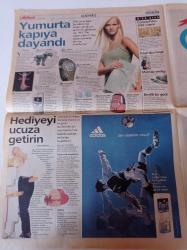 Milliyet Vitrin Gazetesi - 29 Aralık 2001 - Aşkım Aşkım Dizisinin Çekik Gözlü Aşçısı Makiko Fotoğrafı - Tarkan Özgürlük Yolcusu - Çetinkaya Mağazası - 2001 Market Fiyatları