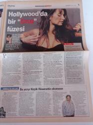 Milliyet Cumartesi Gazetesi - 3 Mart 2001 - Penelope Cruz Fotoğrafı - Ciguli - Tarık Akan - Yonca Evcimik - Futbol Okunuyor - Meg Ryan - Russel Crowe