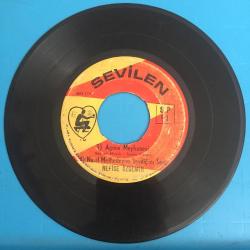 Nefise Özdemir - Menekşe gözler hülyalı / Akasyalar açarken / Agora meyhanesi / Nasıl methedeyim sevdiğim seni / 45'lik EP