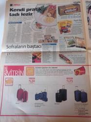 Milliyet Vitrin Gazetesi - 2 Aralık 2000 - Sayı 210 - Manken Deniz Öney Ve Ferhat Demirci Fotoğrafı - Hacı Abdullah Lokantası - Turşu - Müthiş Bir Animasyon Firari Tavuklar - Vizyo Ajans