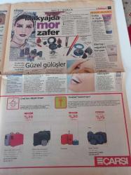 Milliyet Vitrin Gazetesi - 2 Aralık 2000 - Sayı 210 - Manken Deniz Öney Ve Ferhat Demirci Fotoğrafı - Hacı Abdullah Lokantası - Turşu - Müthiş Bir Animasyon Firari Tavuklar - Vizyo Ajans