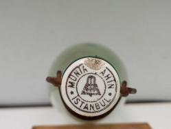 Antika Nadir Porselen Mandal Kapaklı Münir ŞAHİN Eczacılık İlaç Şişesi